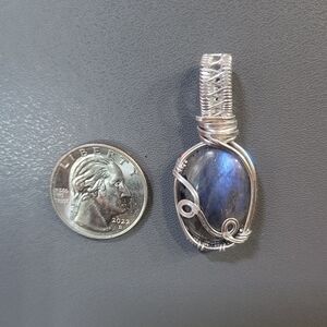 Blue Flash Labradorite Pendant